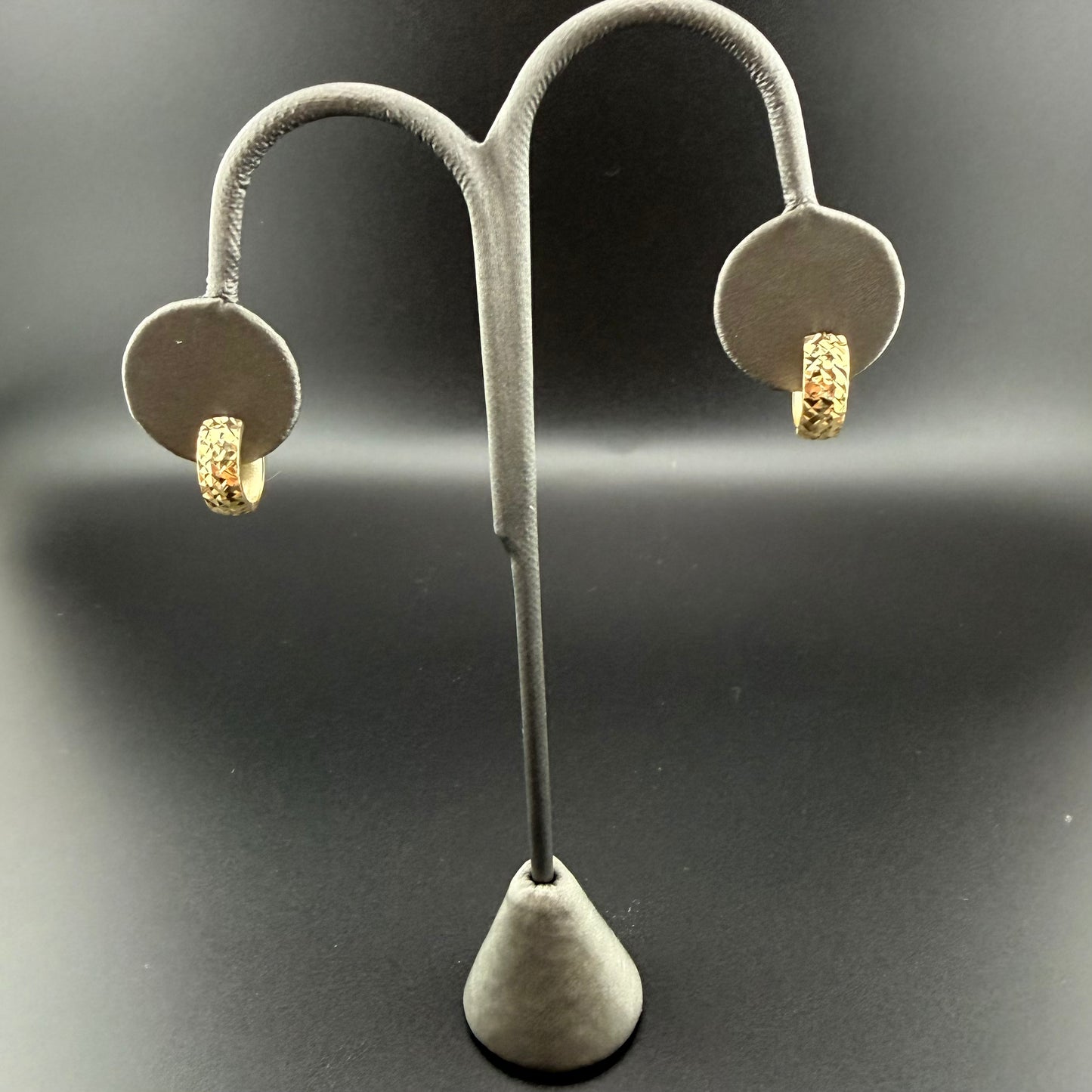 14K Gold Small Curve Earrings | NAVARRO JEWELRY | Real Gold Earrings